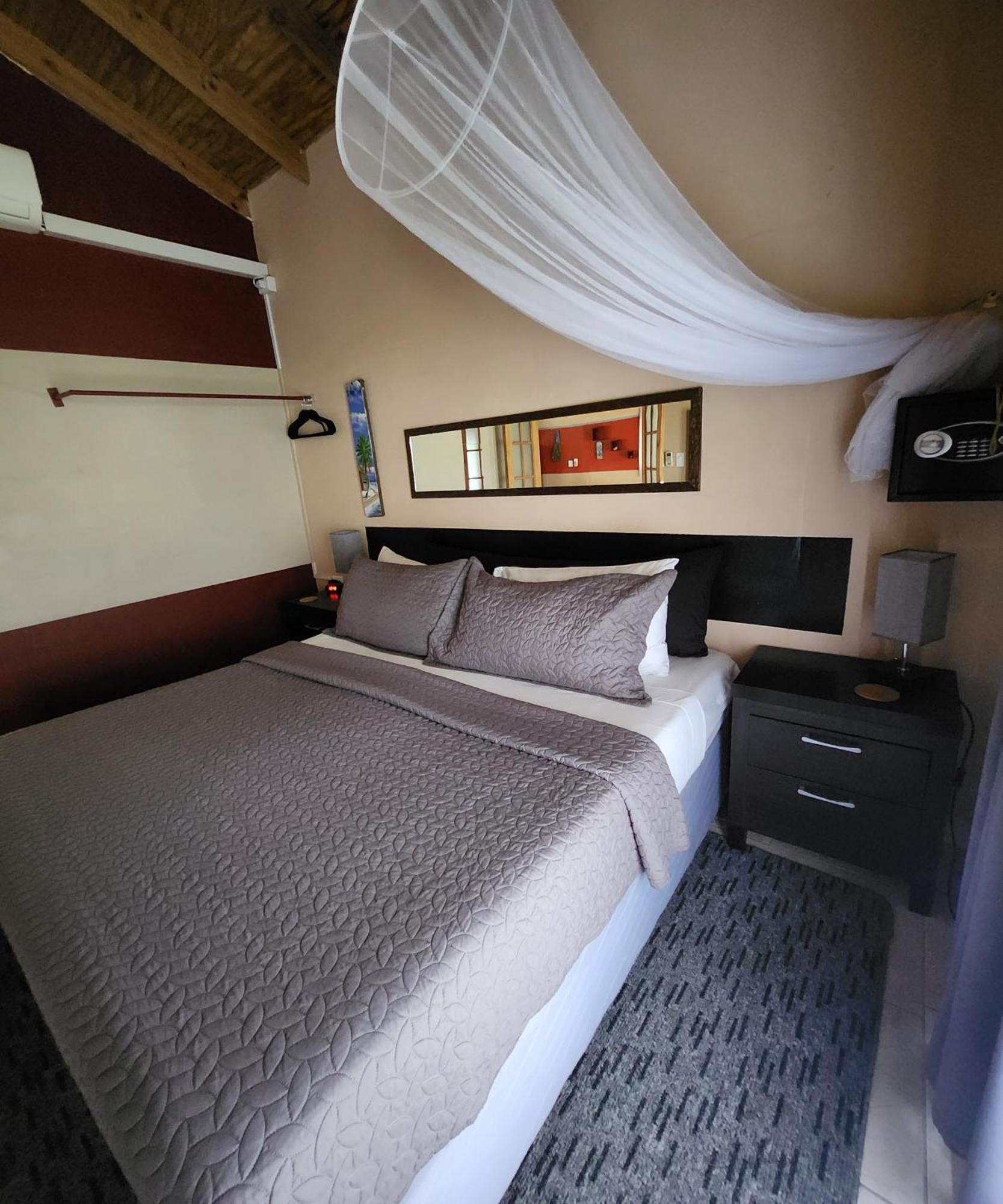 كراون بوينت Carolina Point Resort المظهر الخارجي الصورة